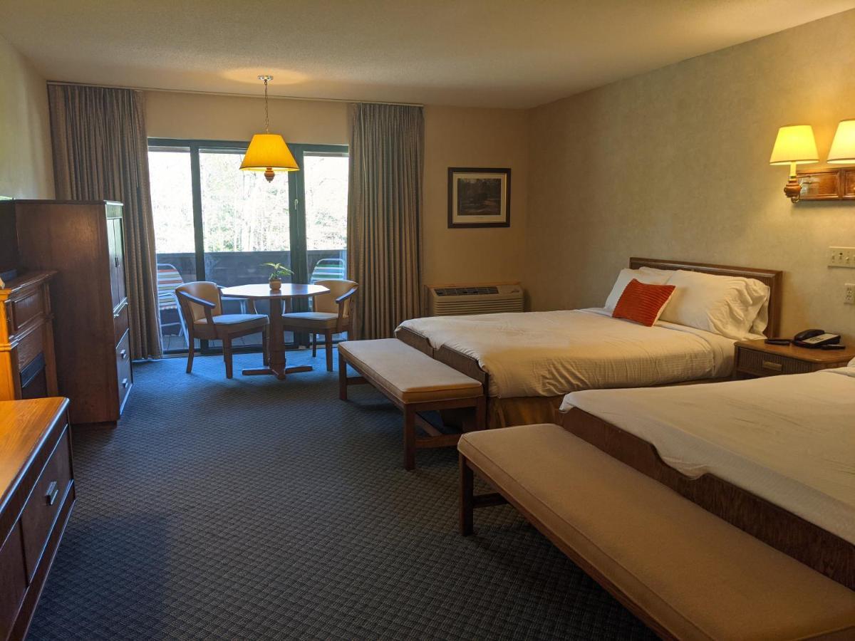 Catskill Mountain Lodge Palenville Bagian luar foto